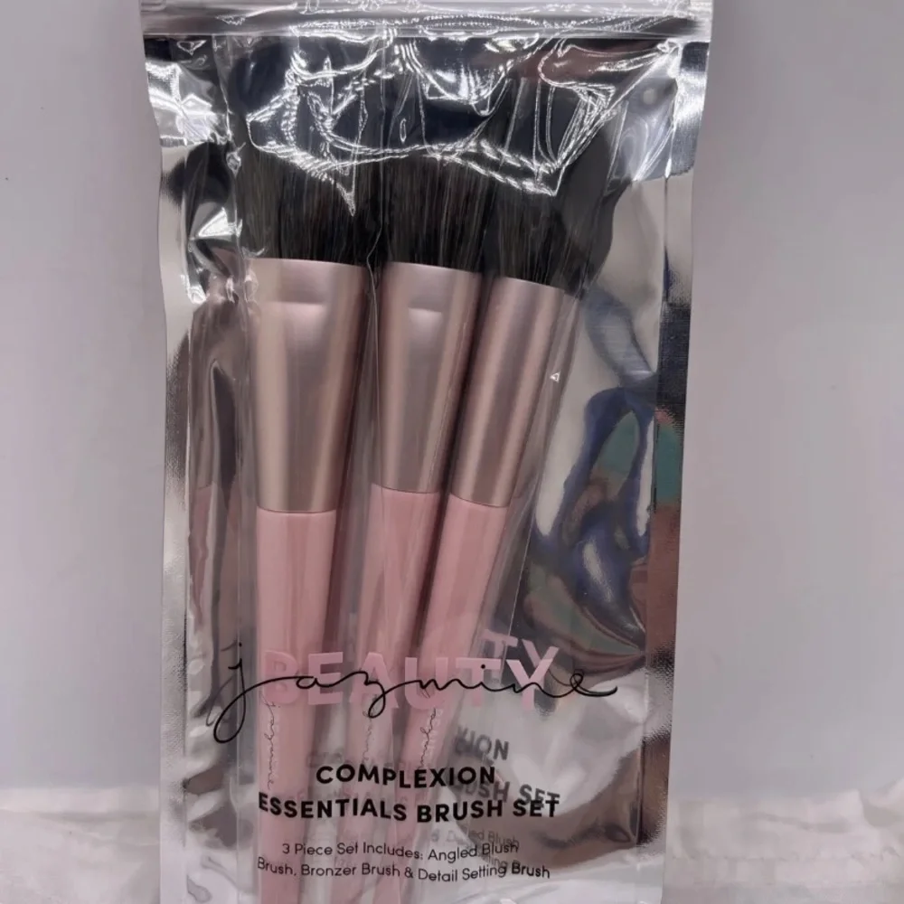 💎 JAZMINE BEAUTY 3 Piece Complexion Essentials Brush Set